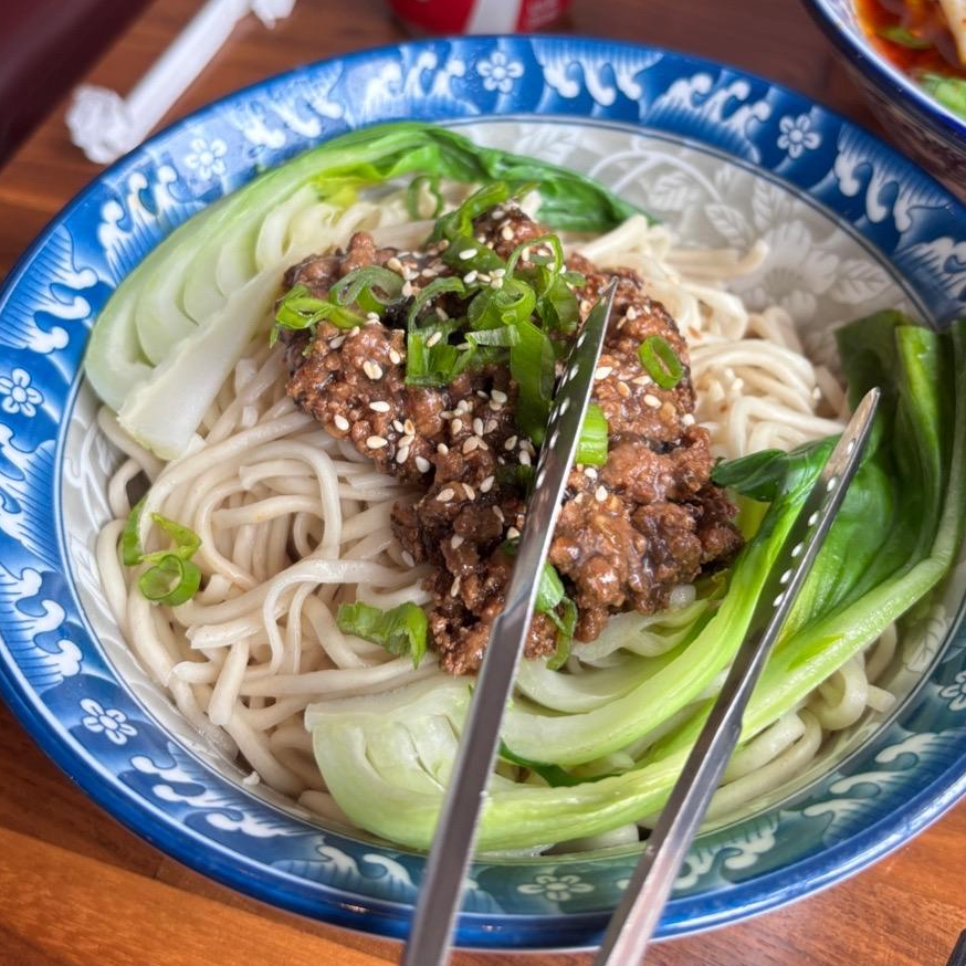 Photo of Dan dan noodles from Chengdu Bistro