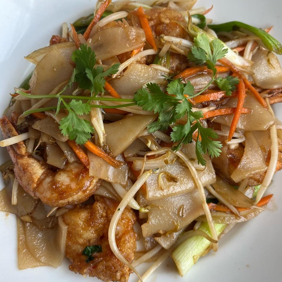 Photo of noodle stir fry with shrimp. DELICIOUS SHRIMP!!! from Le Colonial Chicago