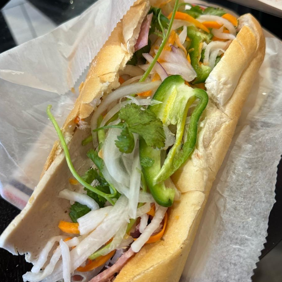 Photo of banh mi (special) from Ba Lẹ Restaurant