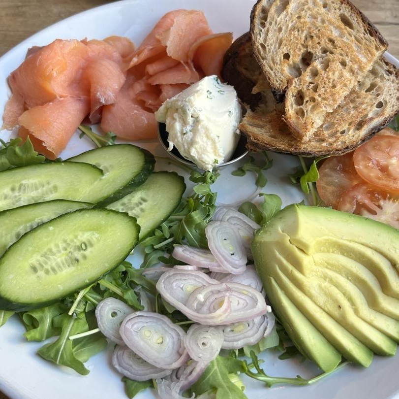 Photo of Smoked salmon platter from Pochos