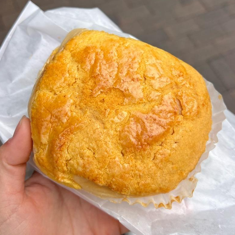 Photo of Pineapple bun from Ho Yuen Bakery Inc