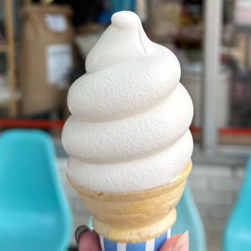 Photo of Maple creemee from Momma's Grocery + Wine